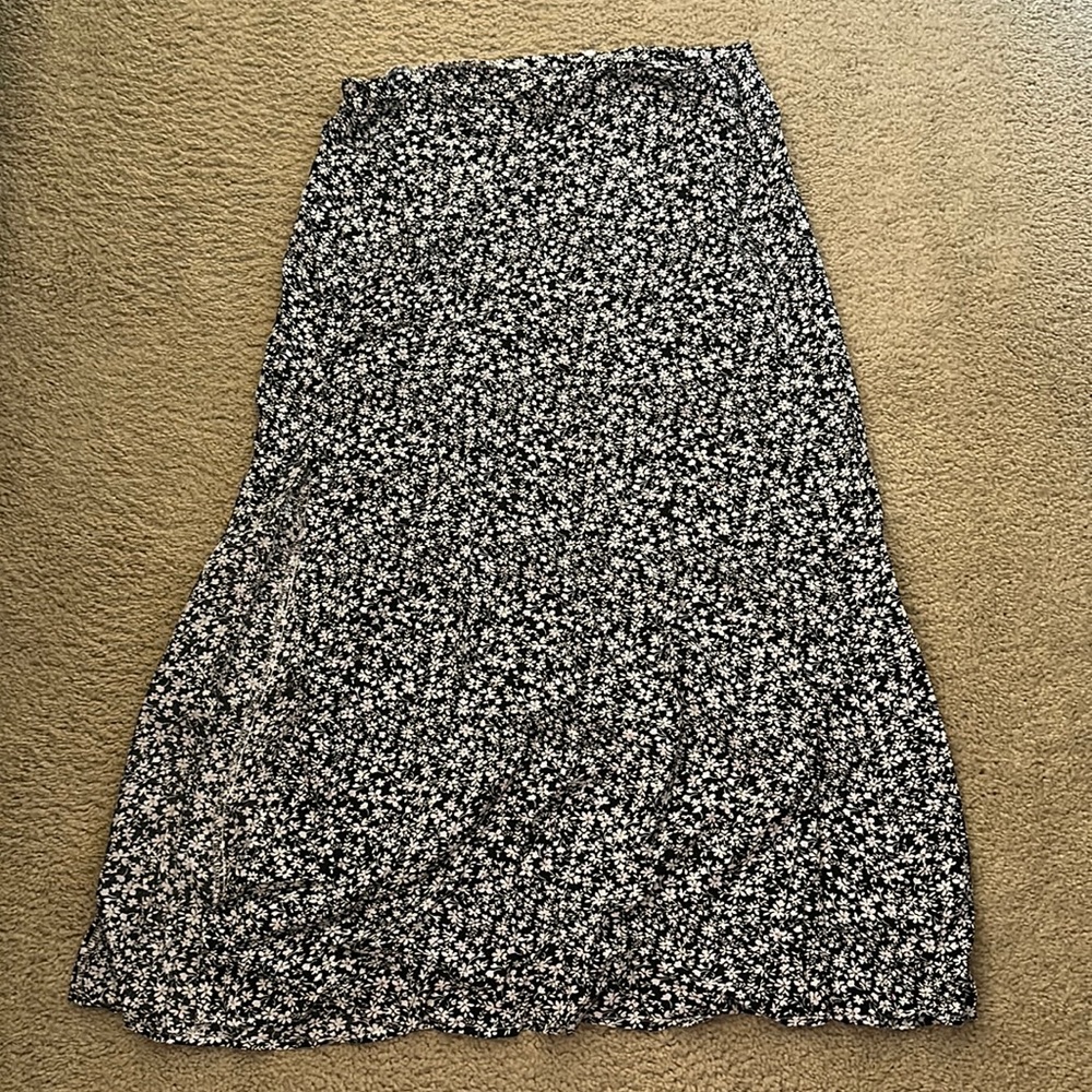 Ditsy Floral Split Thigh Skirt